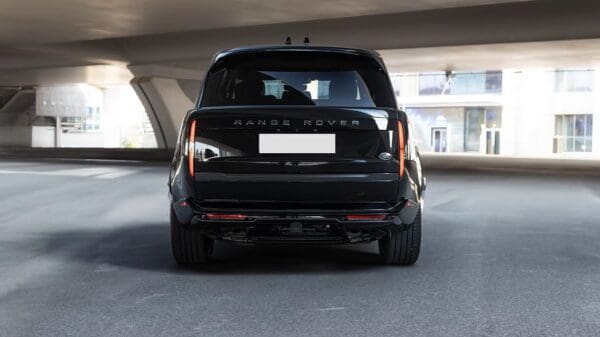 Land Rover Range Rover Vogue HSE 2023 - Image 2