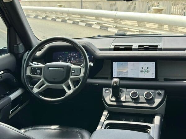 Land Rover Defender XS V6 2023 - Image 9