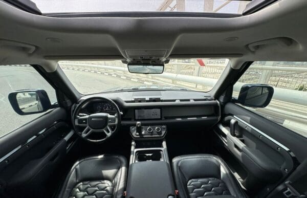 Land Rover Defender XS V6 2023 - Image 12