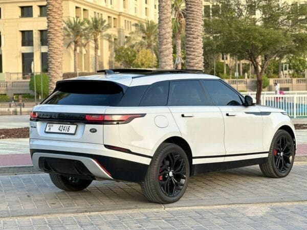 Land Rover Range Rover Velar 2023 - Image 4