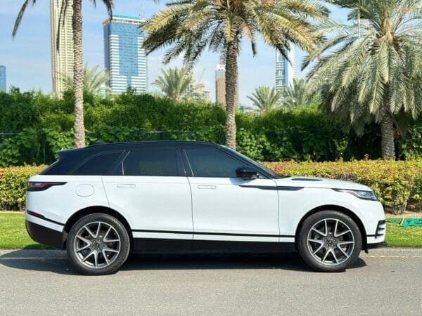 Range Rover Velar R-Dynamic 2023 - Image 4