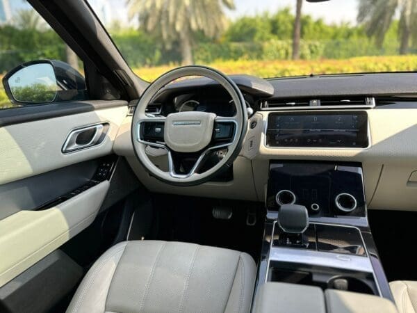 Range Rover Velar R-Dynamic 2023 - Image 7