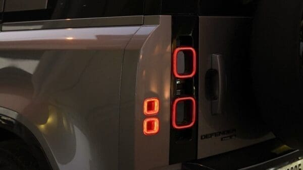 Land Rover Defender XS V6 2023 - Image 9