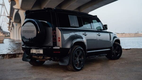 Land Rover Defender XS V6 2023 - Image 3