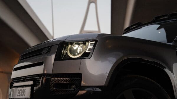 Land Rover Defender XS V6 2023 - Image 11
