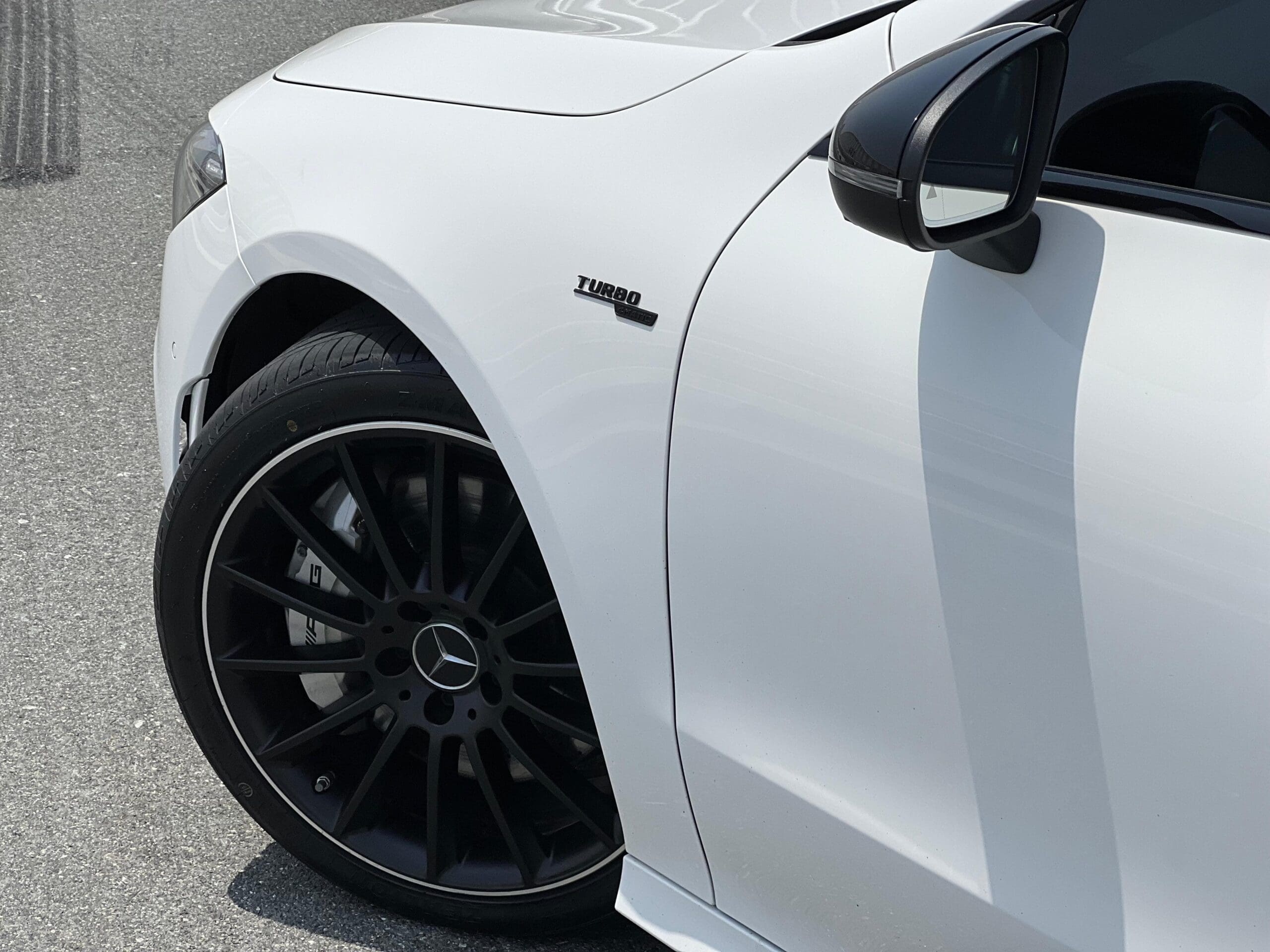 Mercedes-Benz CLA 35 AMG 2023