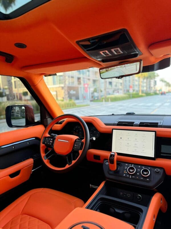Land Rover Defender 2023 - Image 5