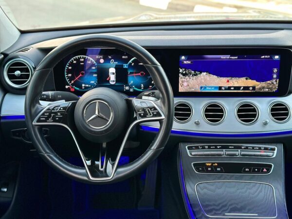 Mercedes-Benz E200 2023 - Image 6