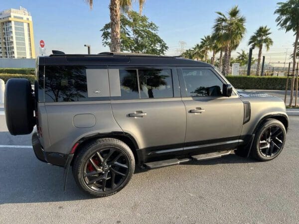 Land Rover Defender 110 2023 - Image 9