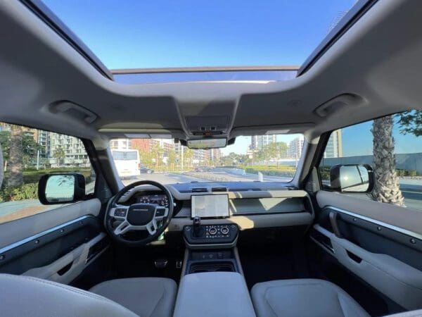 Land Rover Defender 110 2023 - Image 4