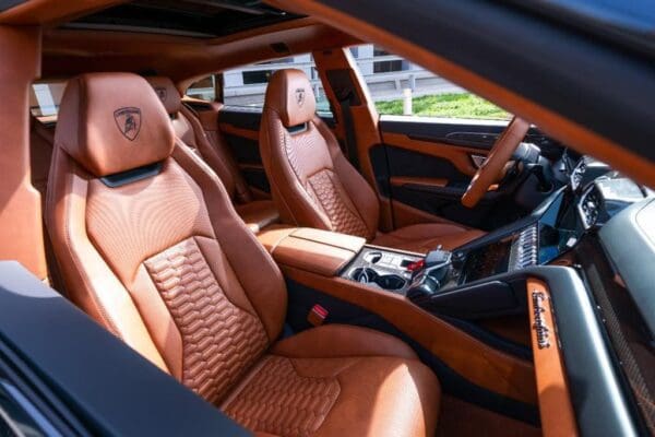 Lamborghini Urus 2023 - Image 6