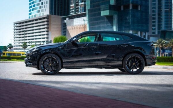 Lamborghini Urus 2023 - Image 7