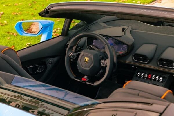 Lamborghini Huracan Evo Spyder 2023 - Image 4
