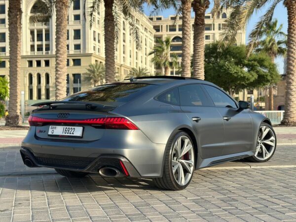 Audi RS7 2022 - Image 8